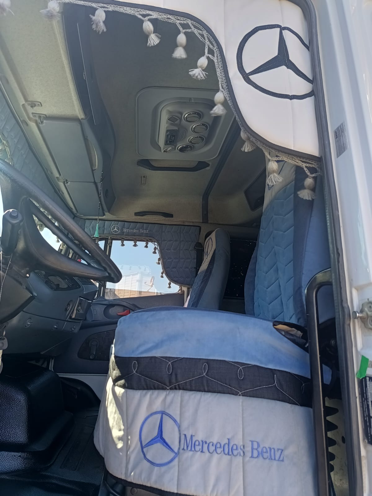 Tapicería de asiento reforzado para maquinaria y camiones